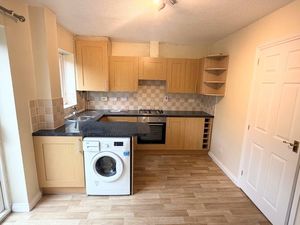 KITCHEN- click for photo gallery